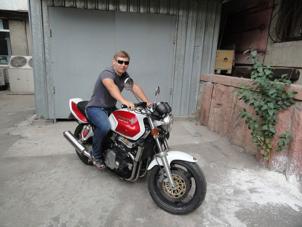 Коста Великсаров