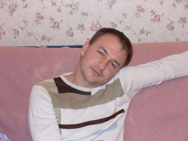 Женя Карпов