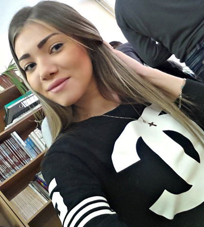 Оля Кочнева