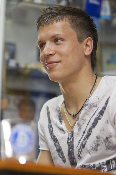 Ян Александрович .