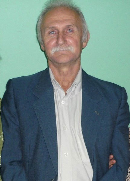 Анатолий Кухарь