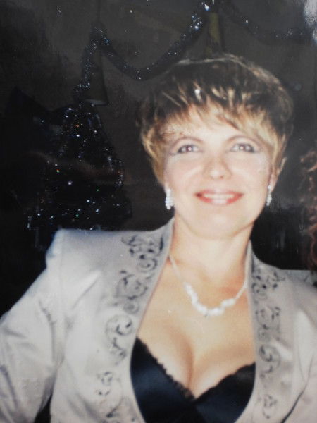 Елена Ахметова