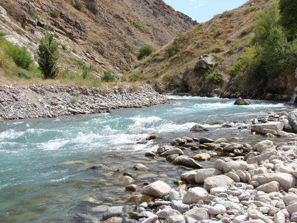 Сотиволди Акбаров