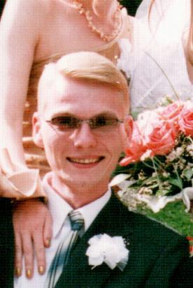 Дмитрий Капралов