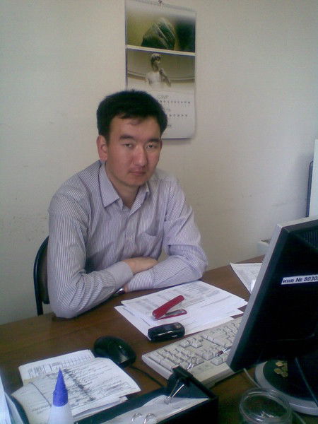 Жандос Досболов