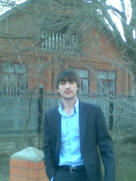 Алихан Цуров