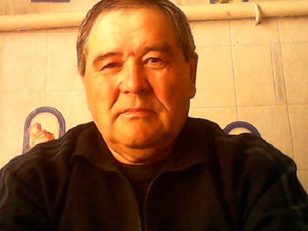 Назар Досанов