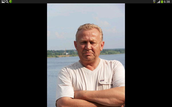 Александр Саханский