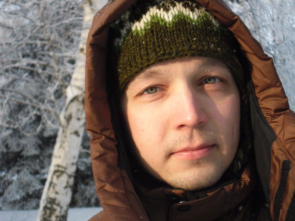 Роман Николаев