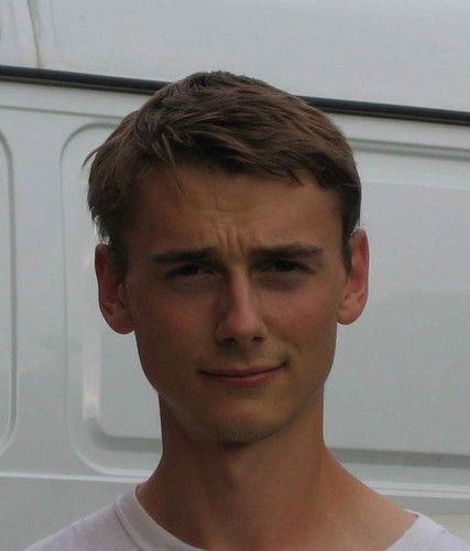 Слава Попов