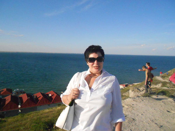 Лариса Деянова