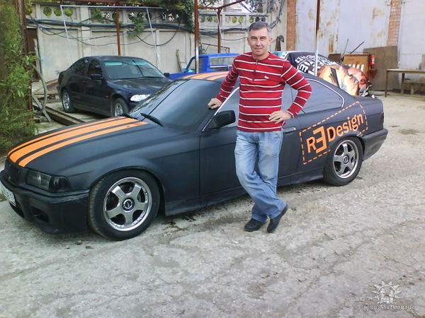 Влад Иванов