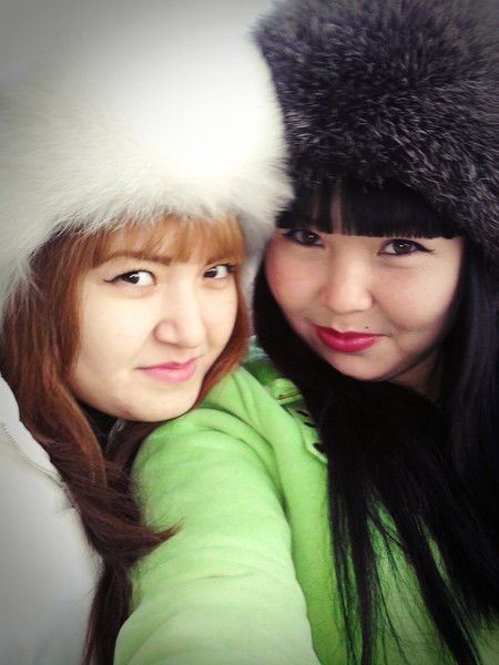 ***айнура*** ***адамова***