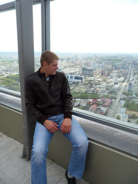 Дмитрий Популов