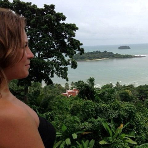 Яна Власова