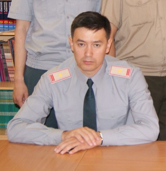 Алмаз Досанов