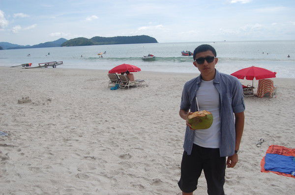 Азамат Амирбеков