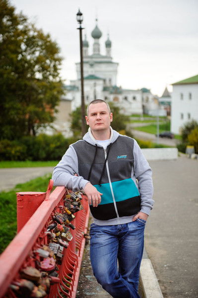 Александр Ануфриев