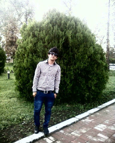 *. Простой Парень .*