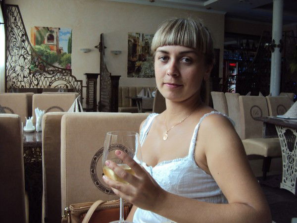 Аня Ушакова