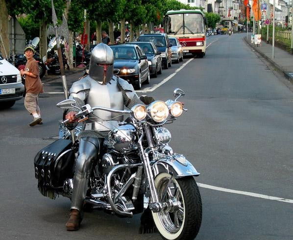 Неизвестно Неизвестно