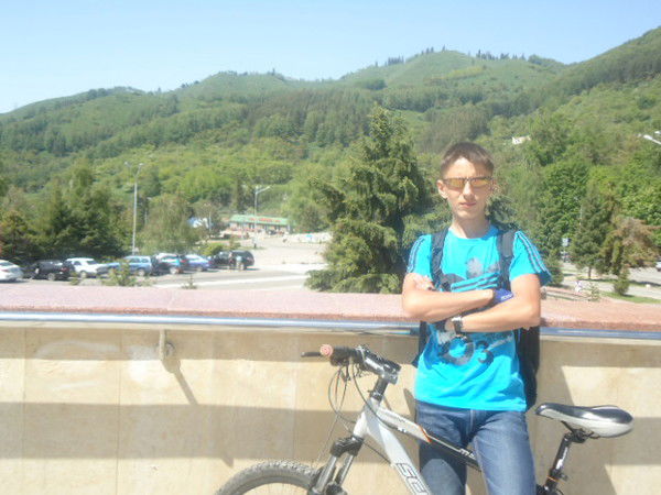 Даниил Ресшетников