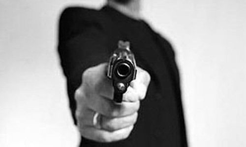 Македонянин /\/\