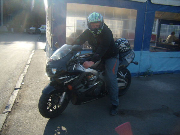 Леха Толстов