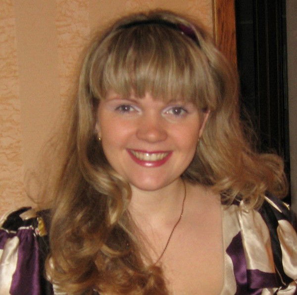 Юлия Леонова