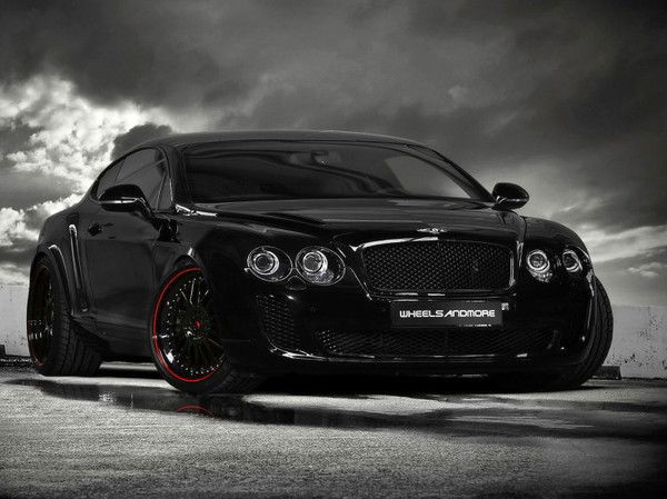 Олег Хусаинов