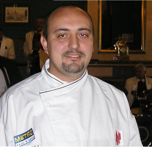 Александр Иванов