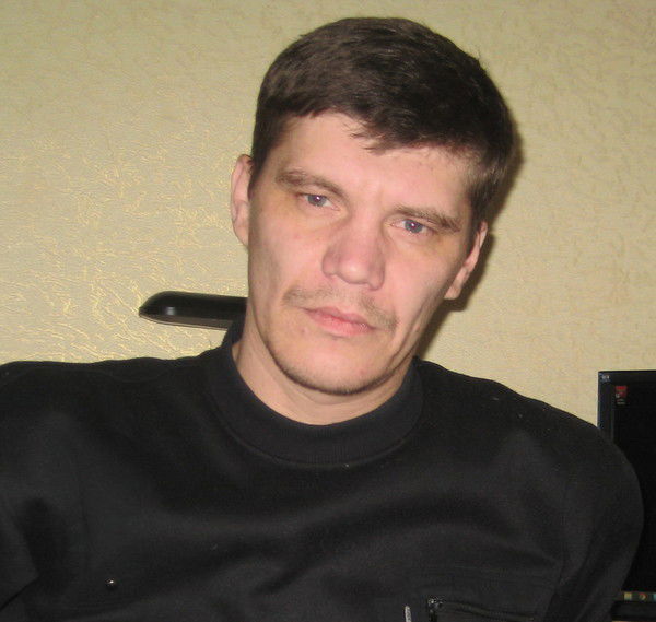 Александр Ларионов