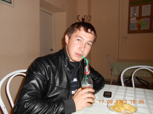 Александр Серапионов