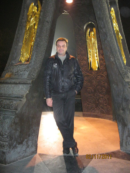 Юрий Иванов