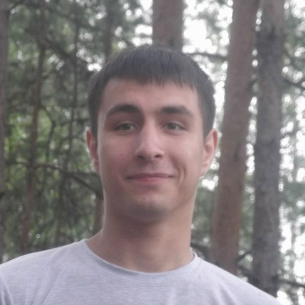 Олег Пахомов