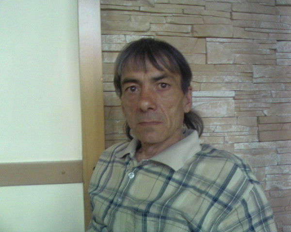 Александр Артамонов