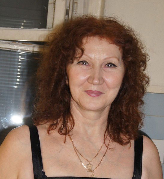 Елена Боднар