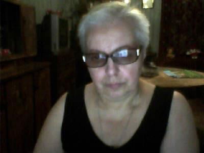 Элиза Манукова