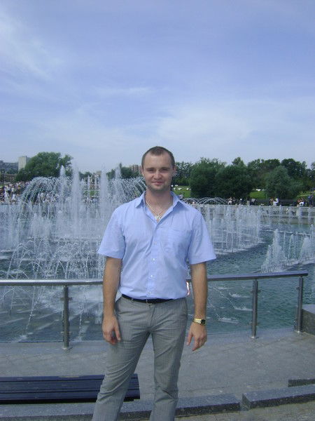 Антон Уткин