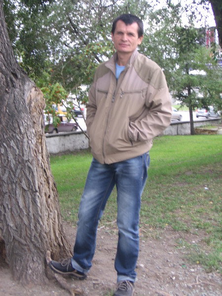 Михаил Петров