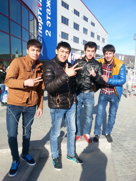 Комил Илхомжонов