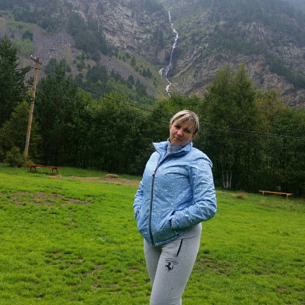 Елена Хатагова