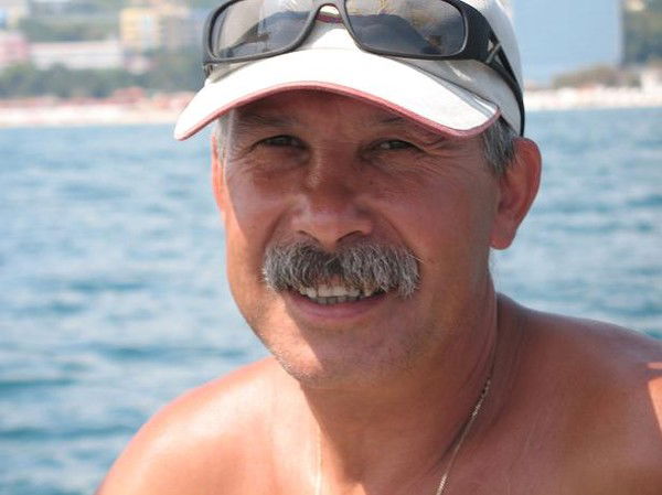 Игорь Нестеров