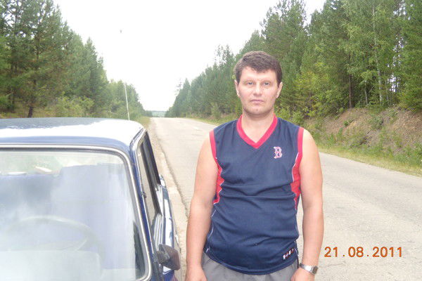 Владислав Мельников