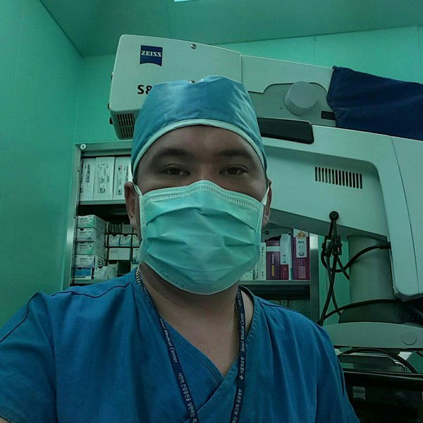 Руслан Ешходжаев