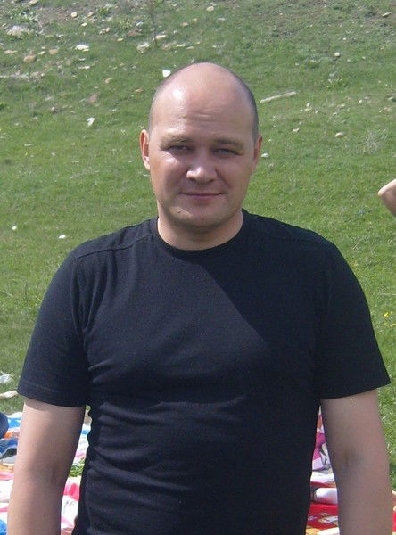 Ростислав Леонов