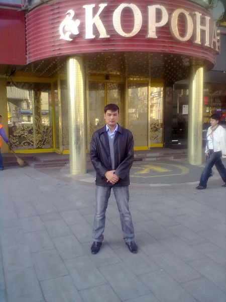 Гуломжон Бадалов