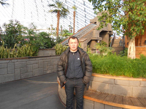 Азамат Абайбеков