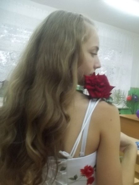 Яна Николаёнок