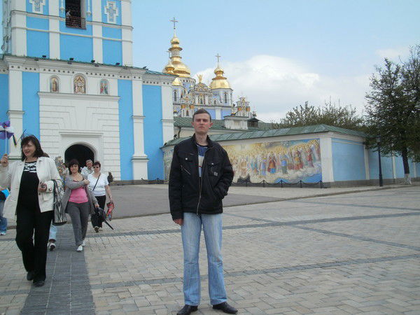 Павел Гомзяков